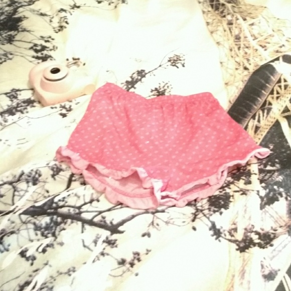 Pink shorts - Picture 1 of 3